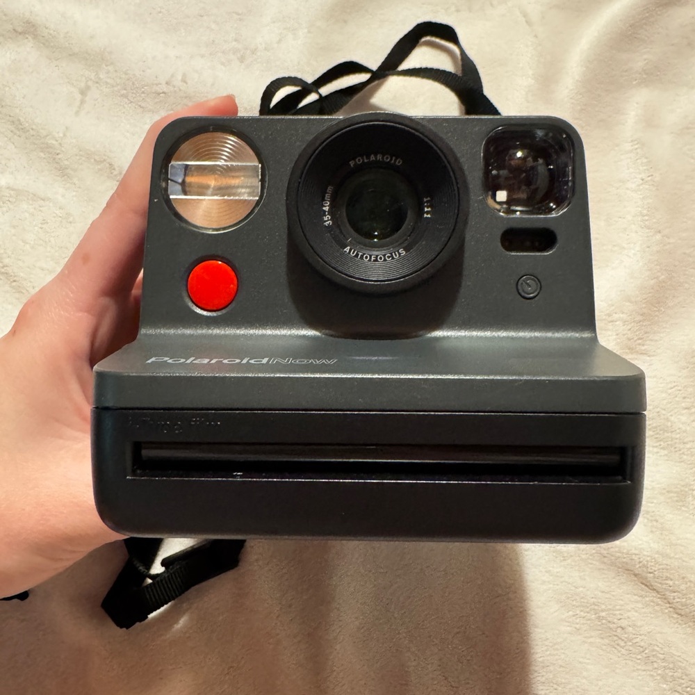 Polaroid Now Black Instant Camera NWOT - Picture 2 of 11
